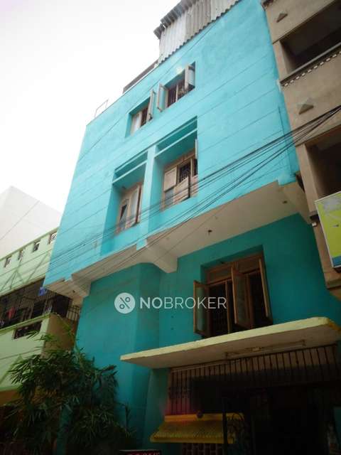 4+ BHK Flat For Sale  In Thousand Lights