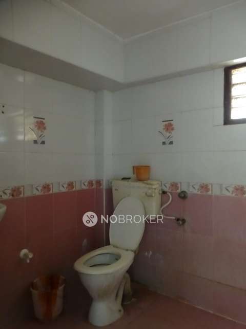 4+ BHK Flat For Sale  In Thousand Lights