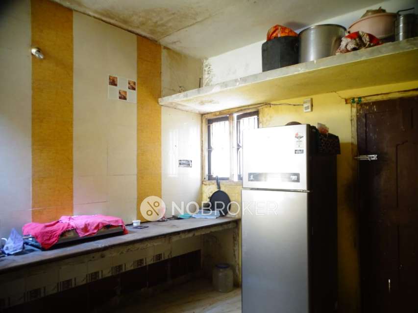 4+ BHK Flat For Sale  In Thousand Lights