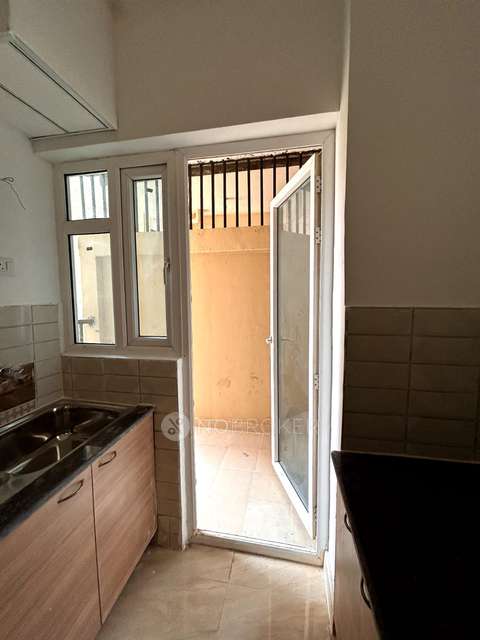 2 BHK Flat In 16th Parkview Gaur Yamuna City For Sale  In Dhanpura