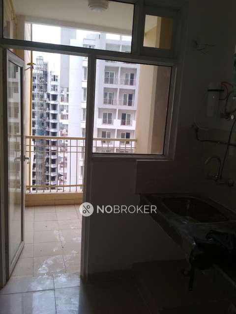 2 BHK Flat In Ajnara Homes For Sale  In Sector-16b