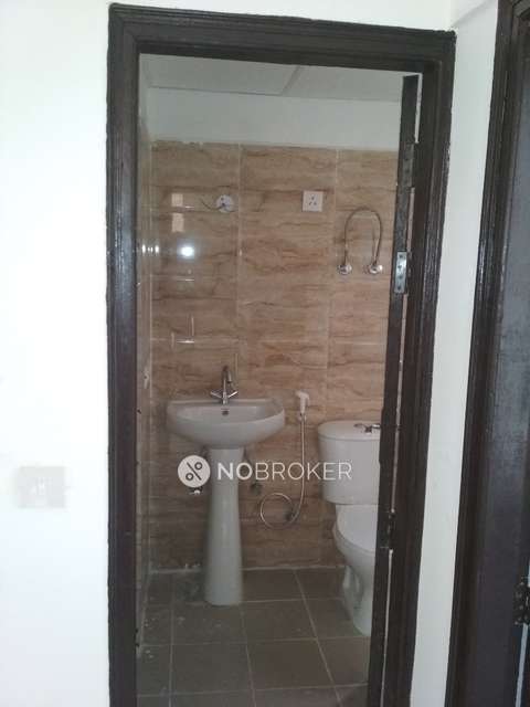 2 BHK Flat In Ajnara Homes For Sale  In Sector-16b