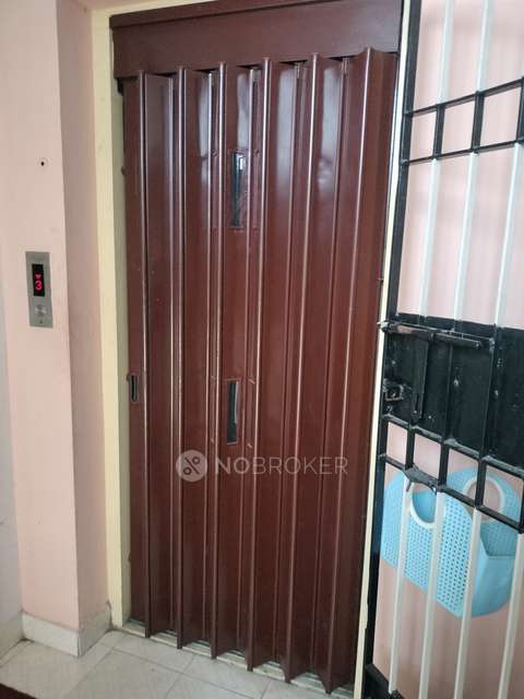 2 BHK Flat In Rainbow Apartments For Sale  In Anna Nagar East