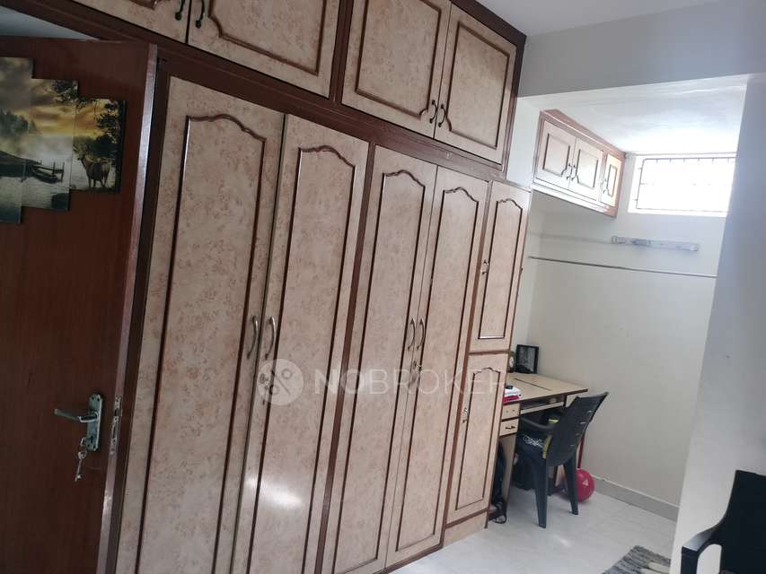 2 BHK Flat In Rainbow Apartments For Sale  In Anna Nagar East