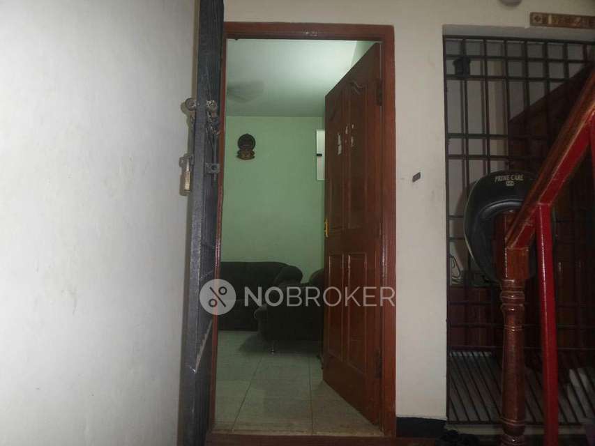 2 BHK Flat In Hari Om Apartments, Anna Nagar for Rent  In Anna Nagar