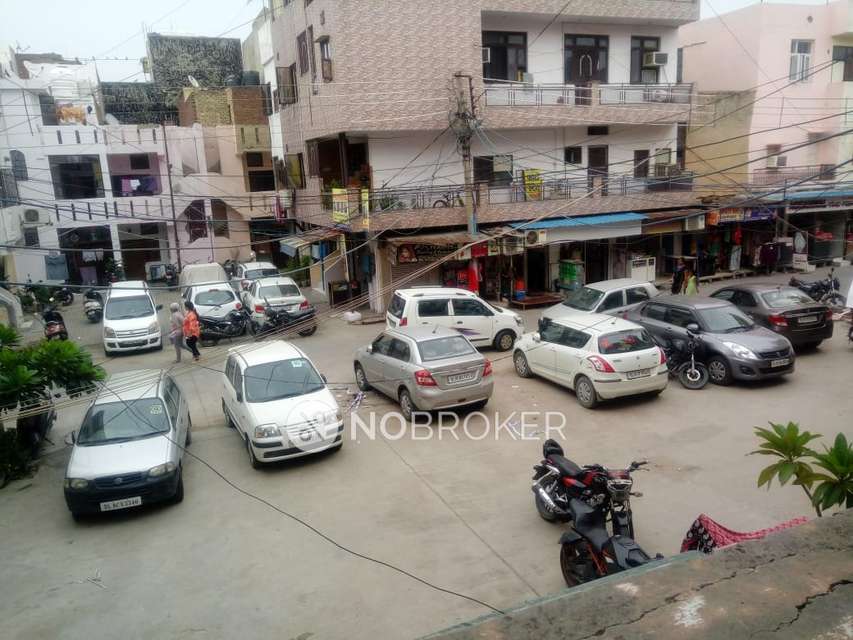 1 BHK Flat In Apartment For Sale  In Rohini