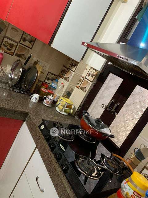 2 BHK Flat For Sale  In Laxmi Nagar