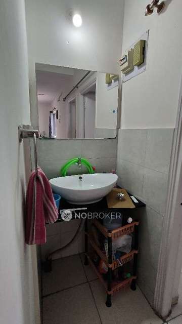 2 BHK Flat In Shantiban Co-op Housing Society For Sale  In Vishrantwadi