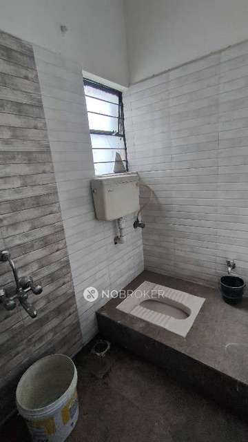 2 BHK Flat In Shantiban Co-op Housing Society For Sale  In Vishrantwadi