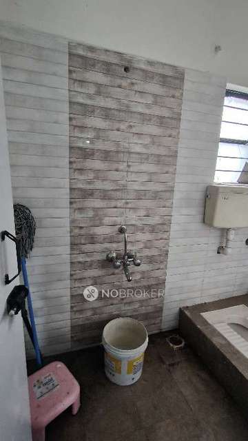 2 BHK Flat In Shantiban Co-op Housing Society For Sale  In Vishrantwadi