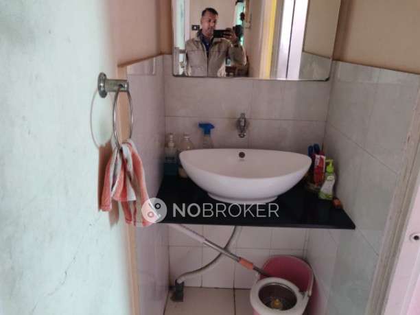 2 BHK Flat In Shantiban Co-op Housing Society For Sale  In Vishrantwadi