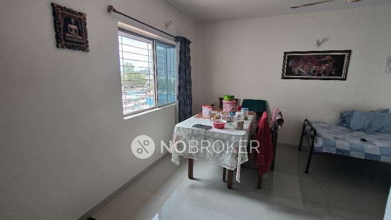 2 BHK Flat In Shantiban Co-op Housing Society For Sale  In Vishrantwadi
