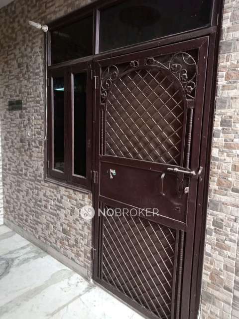 4 BHK Flat In Jai Durge Apartments For Sale  In Shalimar Garden Extention 2