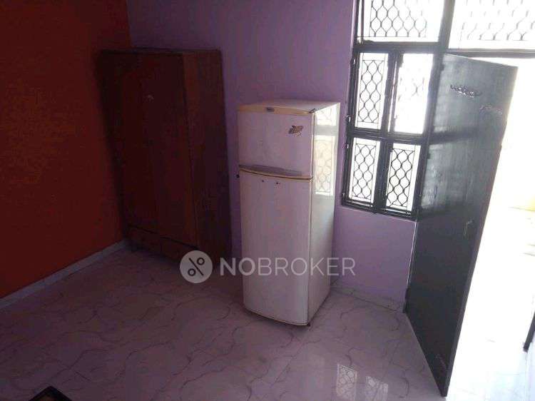 bosehouse Mahipalpur Rent WITHOUT BROKERAGE Fully furnished 1 RK