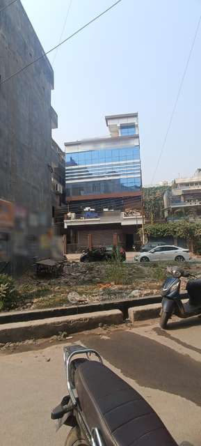 Shop in Sector 104, Noida for Rent 