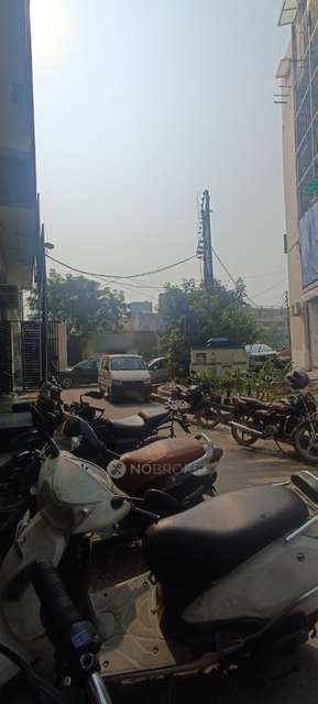 Shop in Sector 104, Noida for Rent 