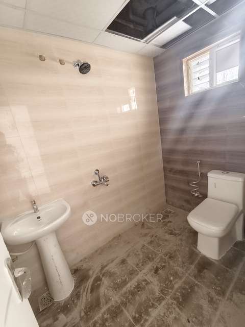 2 BHK Flat In Janapriya Lakefront For Sale  In Sainikpuri