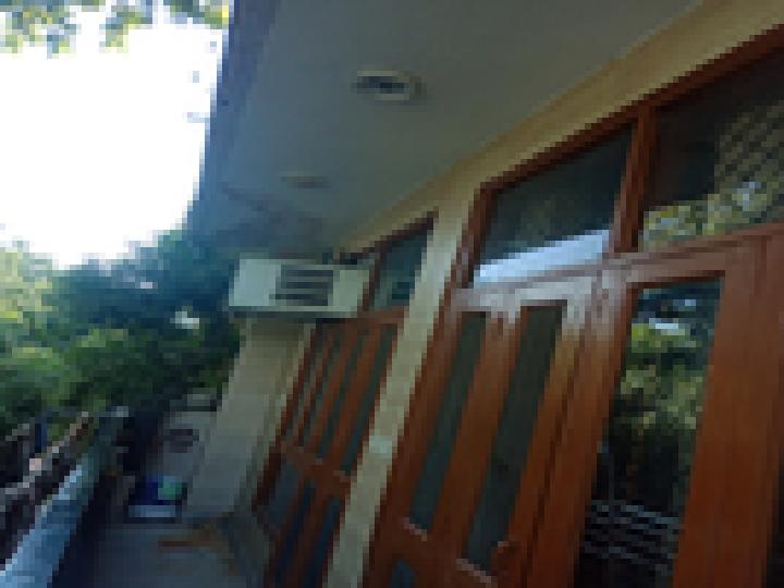 Standalone Building Rajouri Garden Without Brokerage Unfurnished 3 BHK Flat for Sale in
