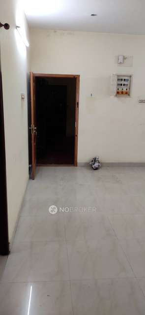 2 BHK Flat In Emerald Block For Sale  In Pallikaranai