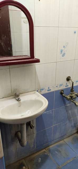 2 BHK Flat In Emerald Block For Sale  In Pallikaranai