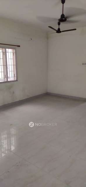 2 BHK Flat In Emerald Block For Sale  In Pallikaranai