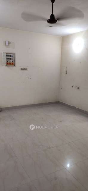 2 BHK Flat In Emerald Block For Sale  In Pallikaranai