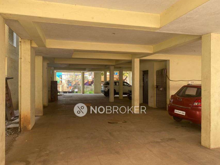 2 BHK Flat In Emerald Block For Sale  In Pallikaranai