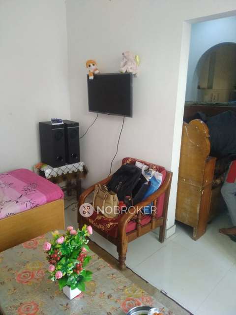 1 BHK Flat In Standalone Building   for Rent  In Sector 3a 