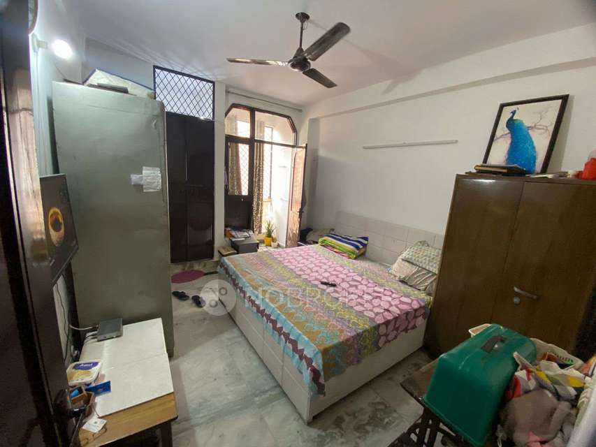 2 BHK Flat In Laxmi Complex For Sale  In Kotla Mubarakpur, South Extension Part 1