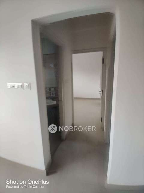 2 BHK Flat In Swathi Apartment For Sale  In Nagavara