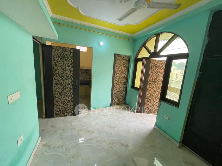 4+ BHK Flat In Shukla Sudan For Sale  In Mahipalpur