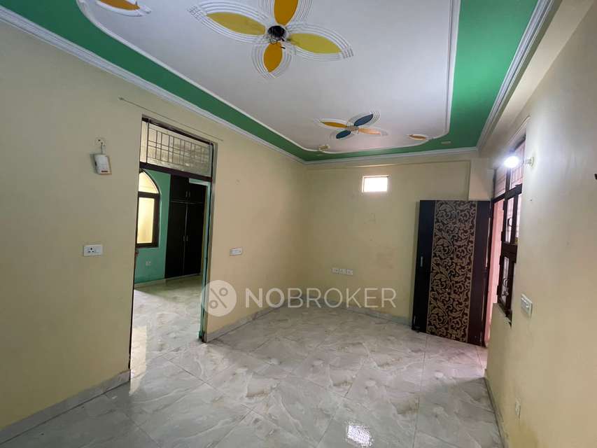 4+ BHK Flat In Shukla Sudan For Sale  In Mahipalpur