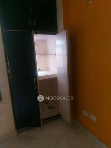 4+ BHK Flat In Shukla Sudan For Sale  In Mahipalpur