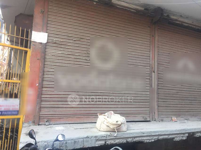 Commercial Property in  Krishna Nagar, Delhi for sale 