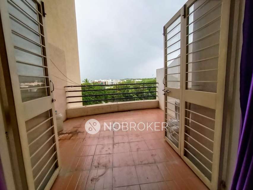 2 BHK Flat In Bhujbal Shivranjan Towers for Rent  In Shivranjan Tower