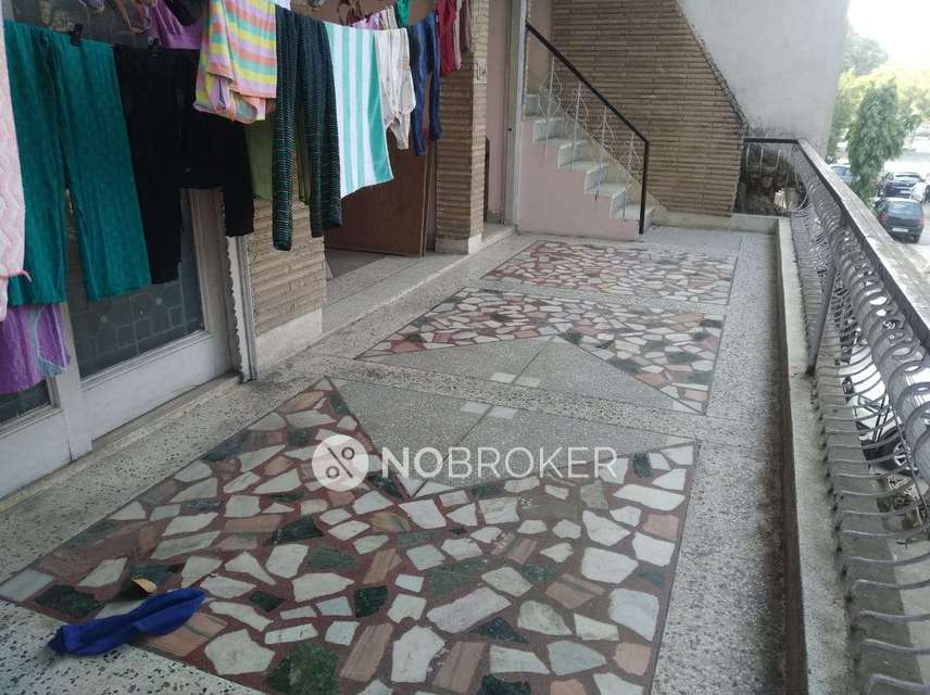 PG for Girls in Janakpuri 