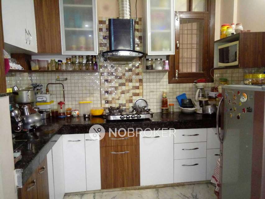 3 BHK Flat In Crecent Apartment For Sale  In Mahavir Enclave