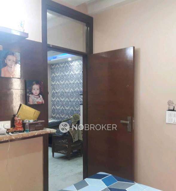 3 BHK Flat In Crecent Apartment For Sale  In Mahavir Enclave