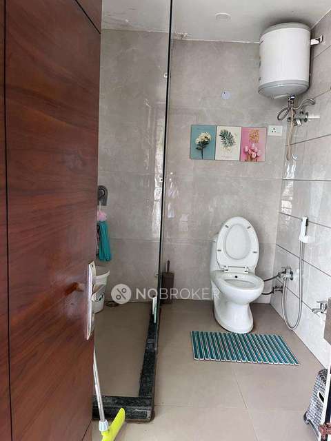 3 BHK Flat For Sale  In Vikaspuri