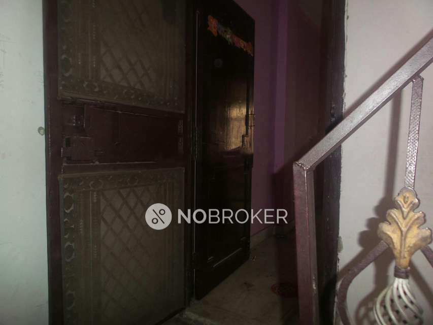 2 BHK Flat For Sale  In West Vinod Nagar