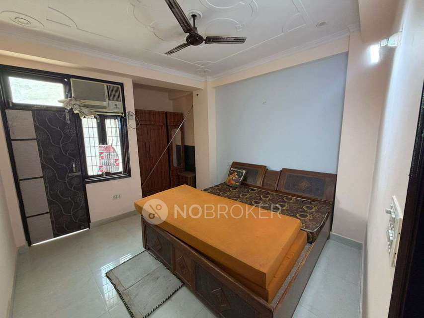 2 BHK Flat for Rent  In New Ashok Nagar
