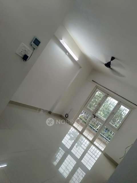 1 BHK Flat In Grand Bay  B2 Chs for Rent  In Hadapsar