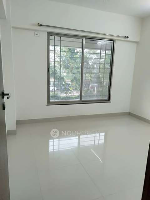 1 BHK Flat In Grand Bay  B2 Chs for Rent  In Hadapsar