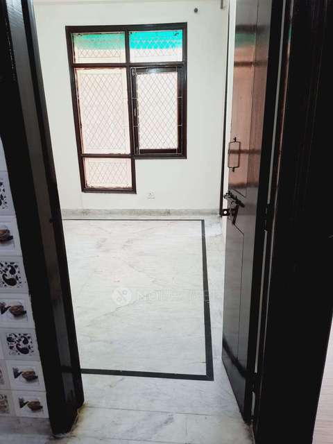 2 BHK Flat In Builder Floor For Sale  In Metro Station Dashrathpuri