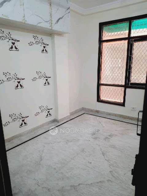 2 BHK Flat In Builder Floor For Sale  In Metro Station Dashrathpuri