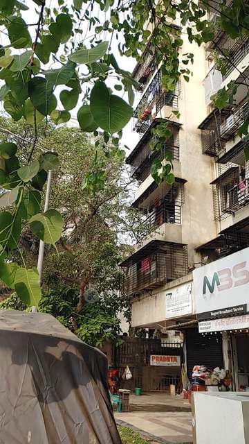 1 BHK Flat In Pradny Socity For Sale  In Borivali West