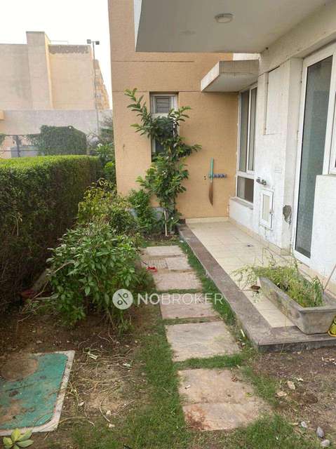 3 BHK Flat In Emaar Imperial Gardens For Sale  In Sector-102