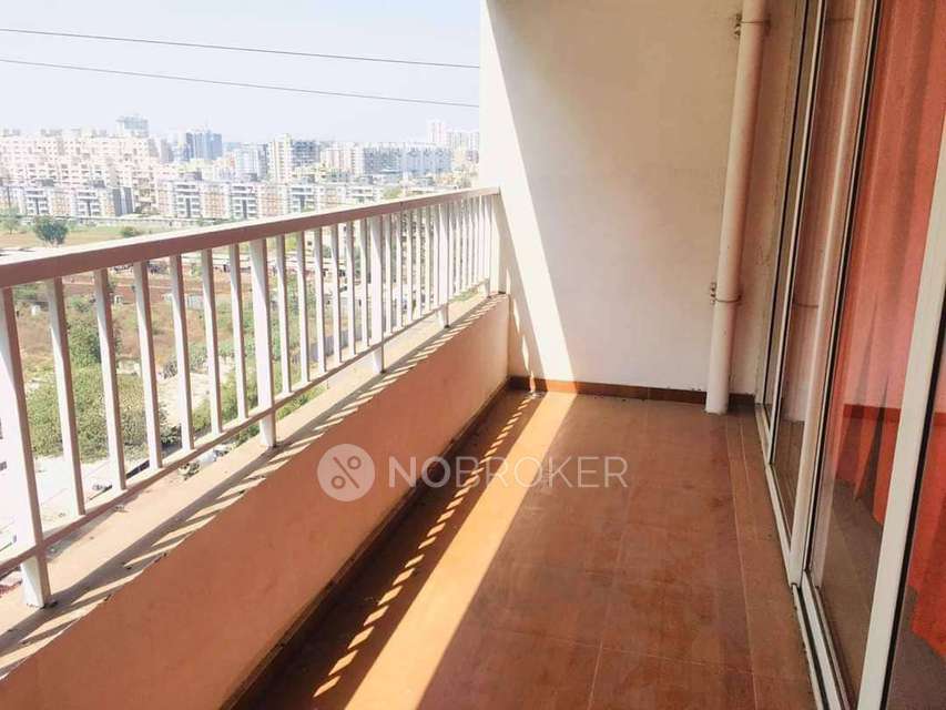 Single Room for Female In 3 BHK  In Amanora Victory Towers, Hadapsar In Hadapsar