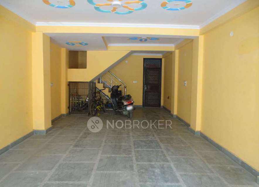 2 BHK Flat In Apartment For Sale  In East Guru Angad Nagar