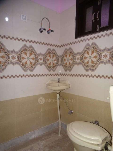 2 BHK Flat In Apartment For Sale  In East Guru Angad Nagar